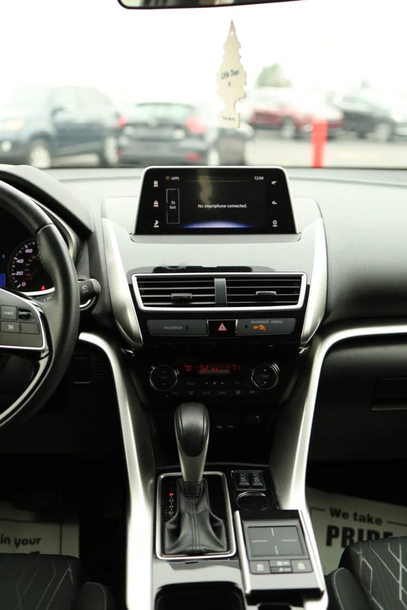 Used 2020 Mitsubishi Eclipse Cross SE image 37