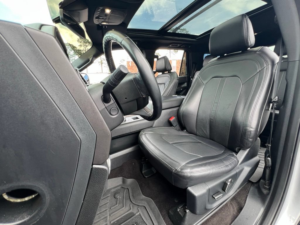 Used 2021 Ford Expedition Limited RWD image 12