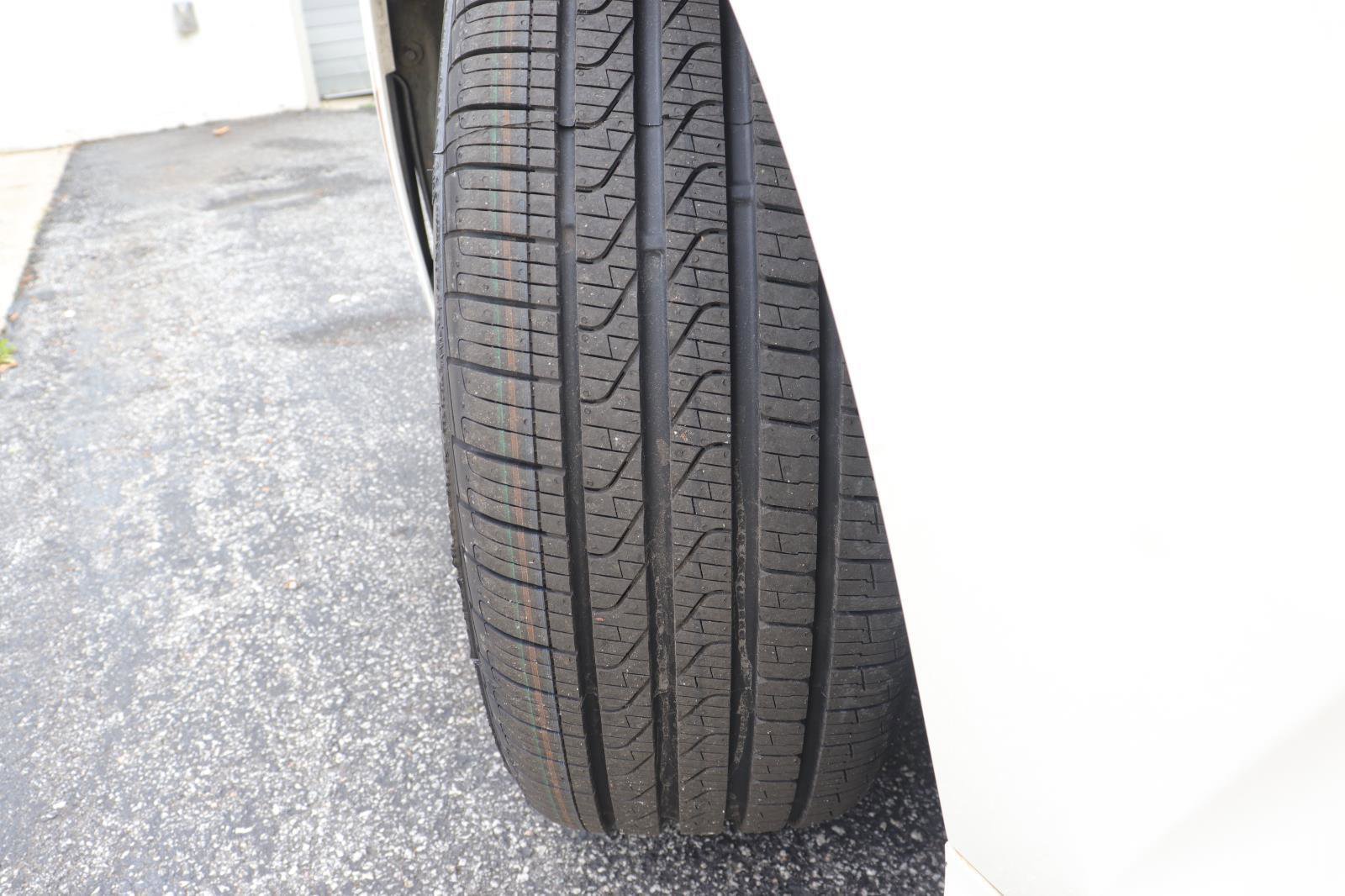Used 2021 BMW 330e w/ Convenience Package RWD image 31