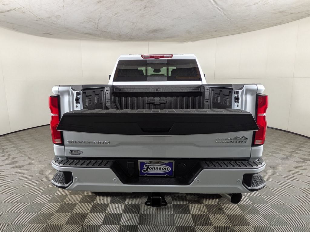 New 2026 Chevrolet Silverado 2500 High Country w/ High Country Premium Package AWD/4WD image 9