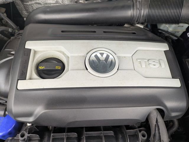 Used 2017 Volkswagen Tiguan S image 20