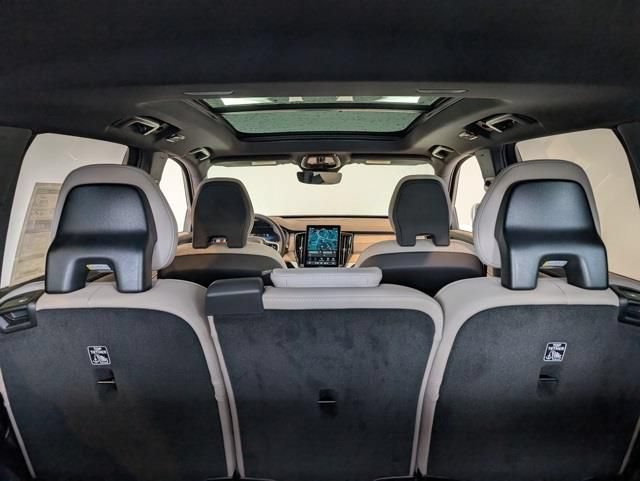 New 2026 Volvo XC90 B6 Ultra w/ Lounge Package AWD/4WD image 30