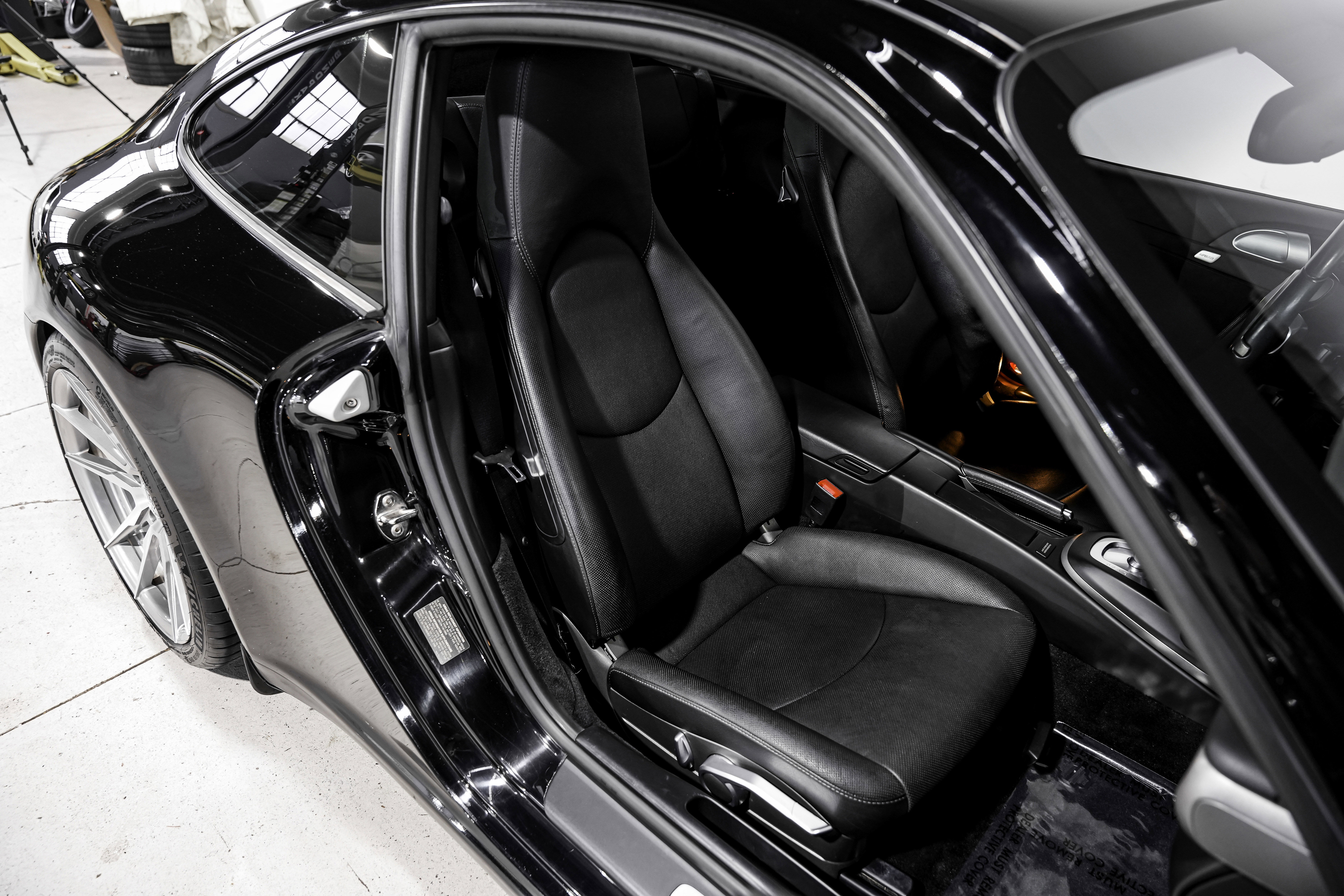 Used 2009 Porsche 911 Carrera image 25