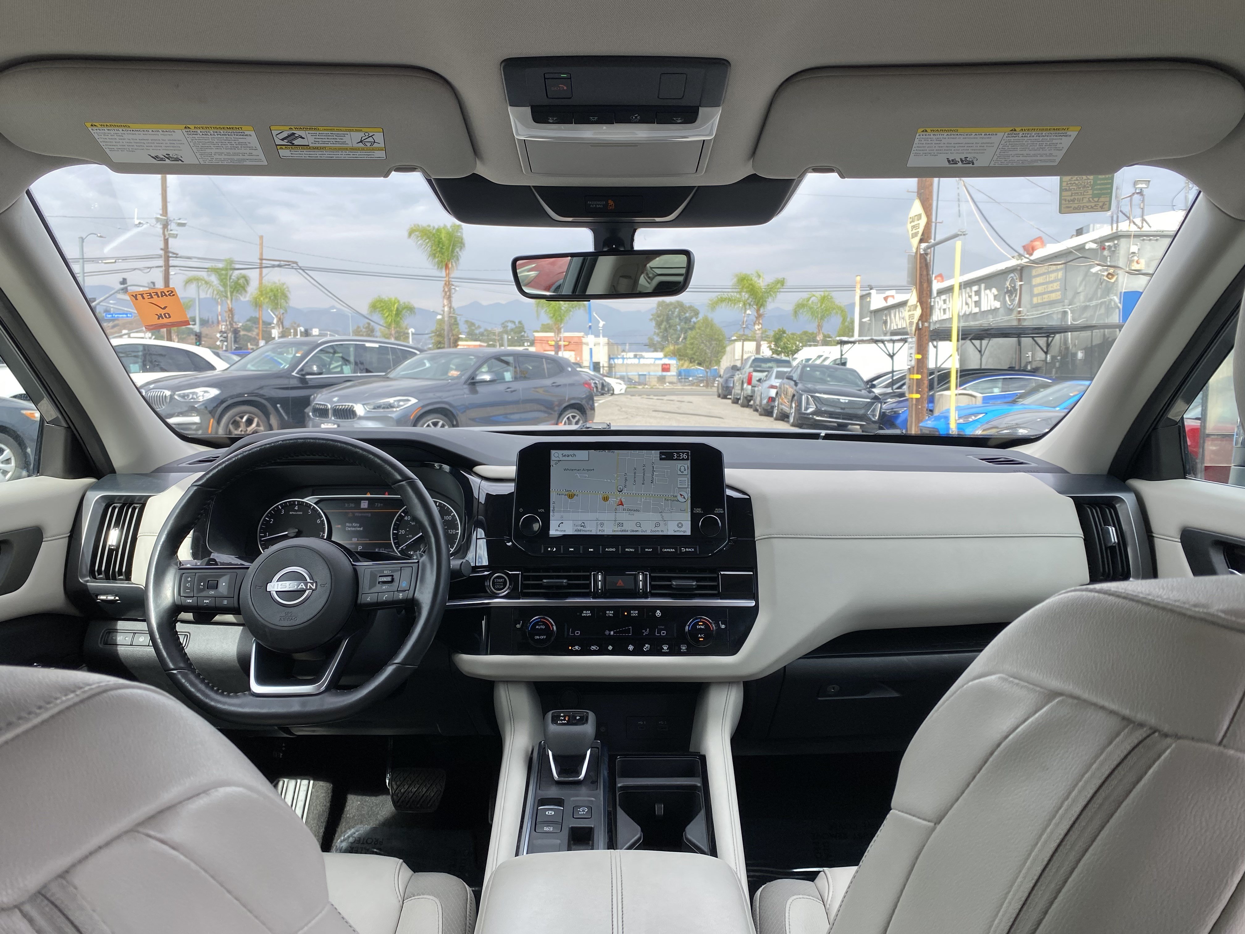 Used 2023 Nissan Pathfinder SL w/ Lighting Package (N92) FWD image 29
