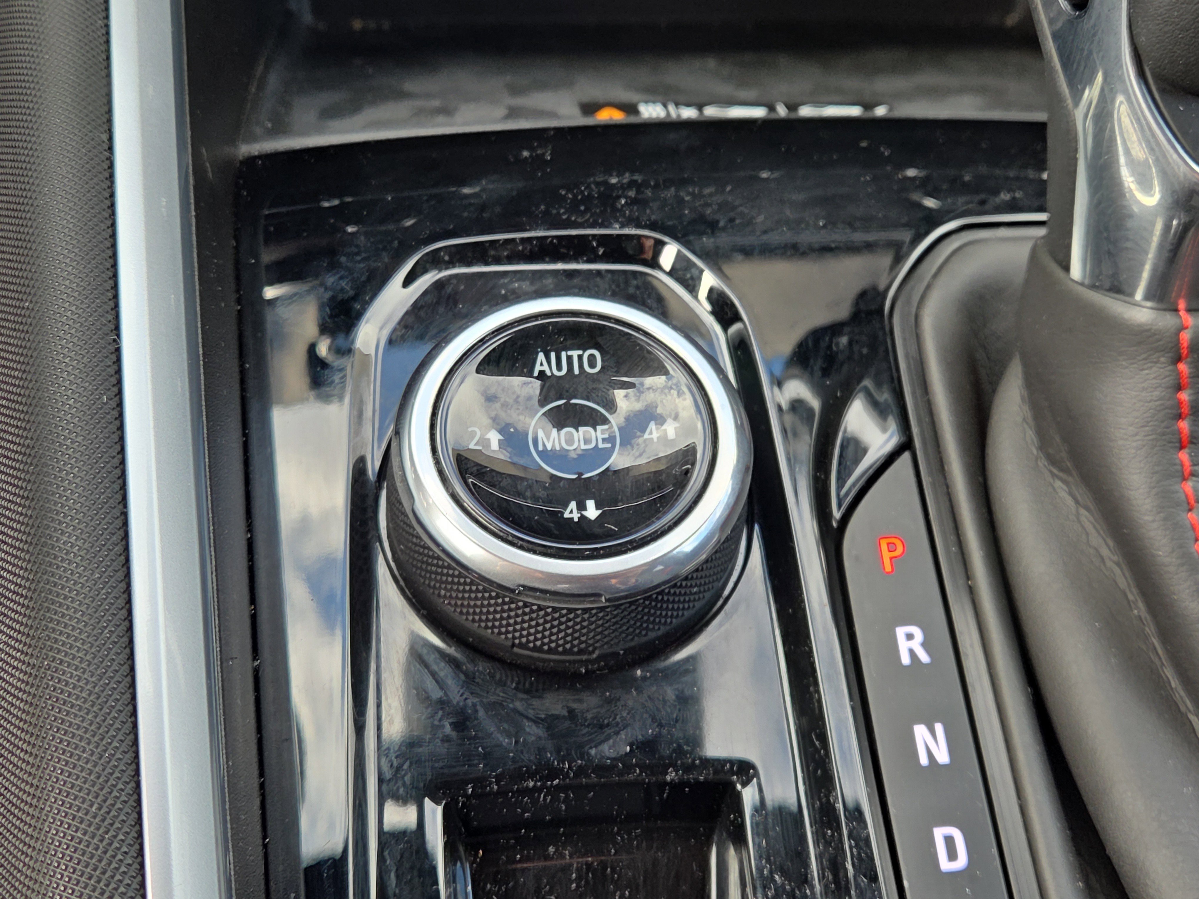 Used 2024 Chevrolet Colorado Z71 w/ Z71 Convenience Package 2 AWD/4WD image 25