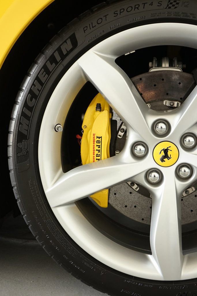 Used 2023 Ferrari Portofino M RWD image 31