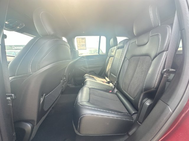 Certified 2024 Jeep Grand Cherokee Altitude AWD/4WD image 25
