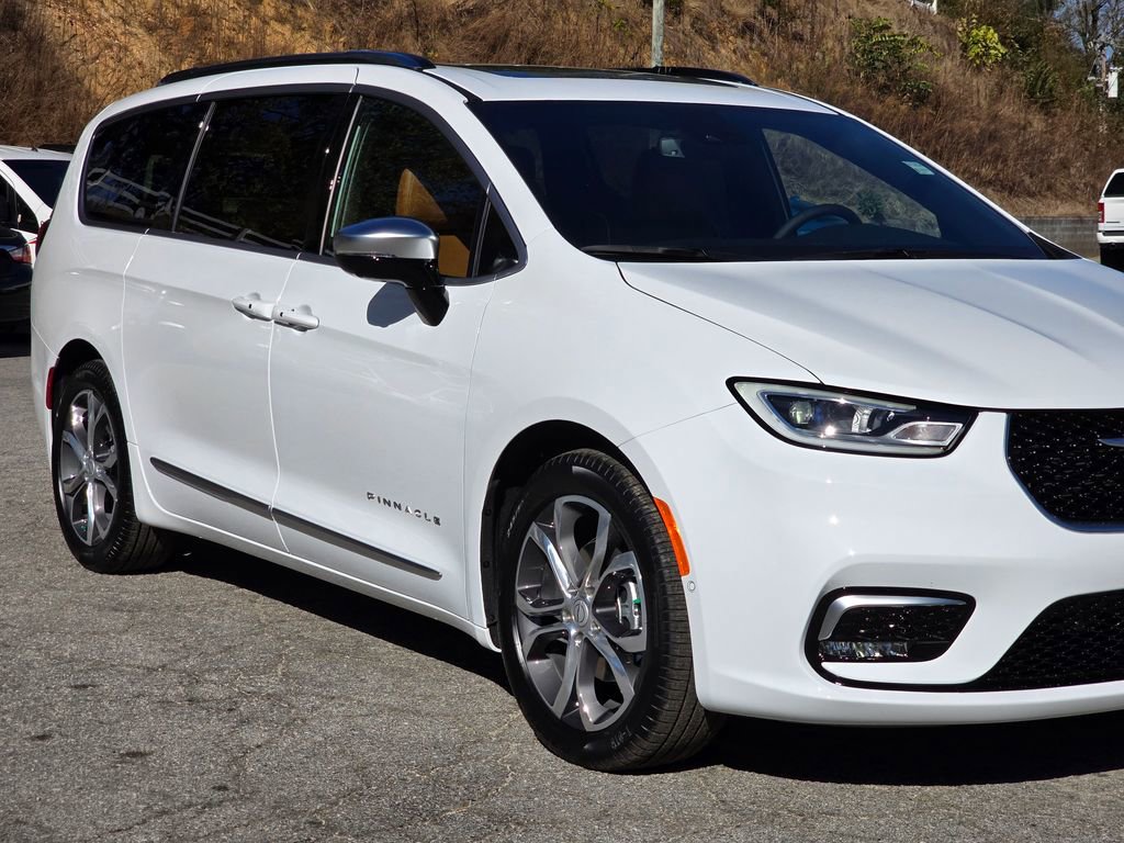 New 2026 Chrysler Pacifica Pinnacle image 39