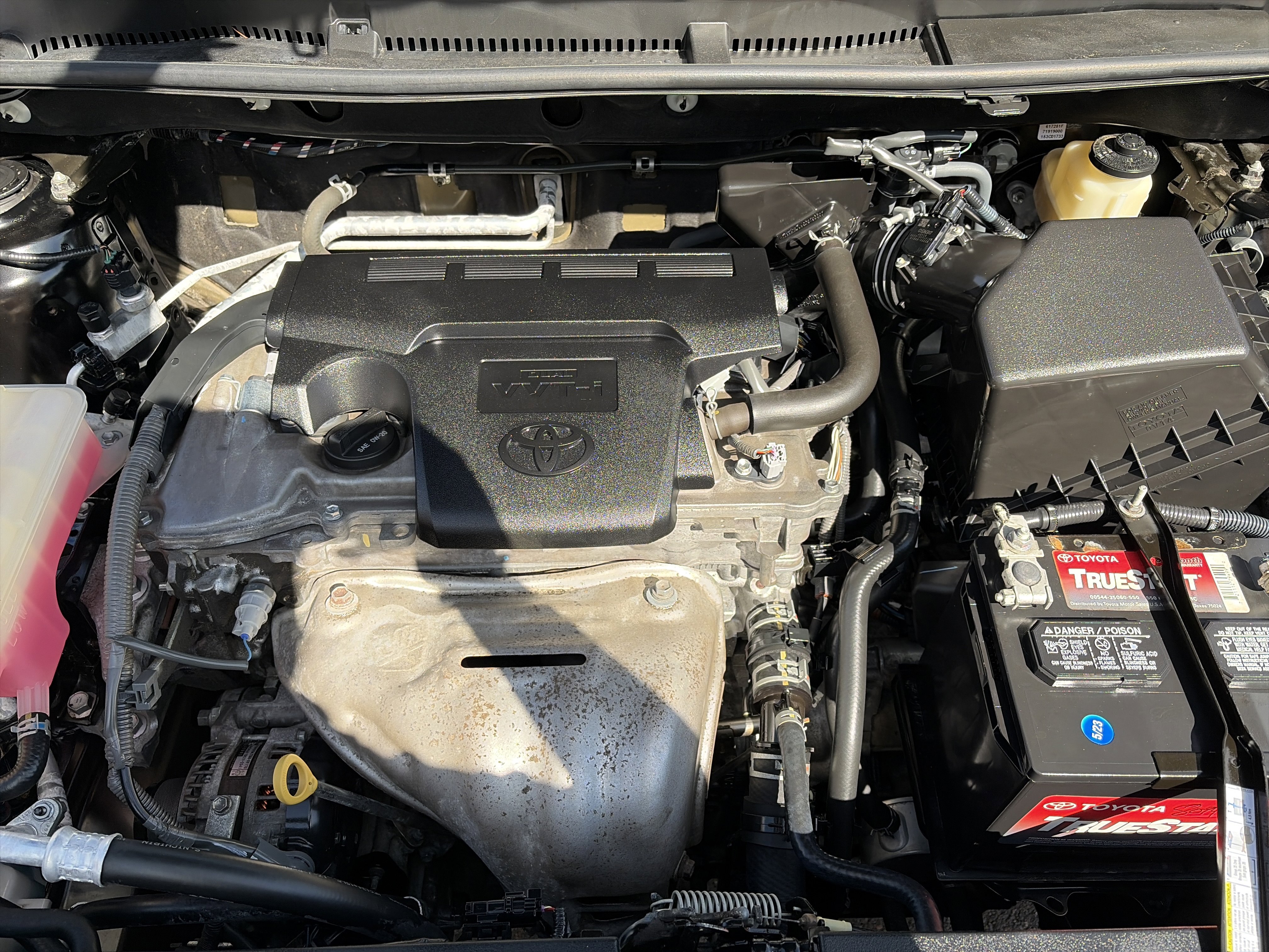 Used 2015 Toyota RAV4 XLE AWD/4WD image 31