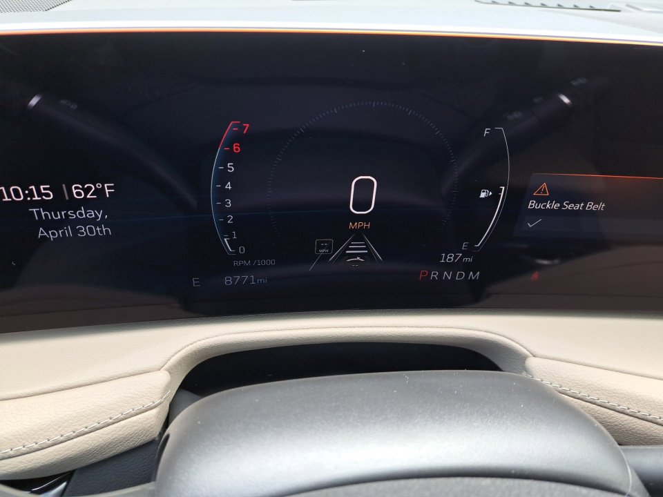 Used 2025 Cadillac XT4 Premium Luxury w/ Cold Weather Package FWD image 27