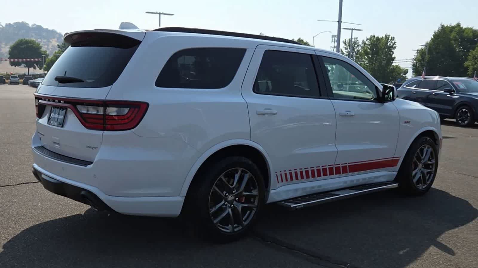 Used 2022 Dodge Durango SRT w/ Premium Interior Group AWD/4WD image 8