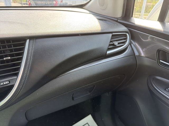 Used 2021 Buick Encore Preferred FWD image 21