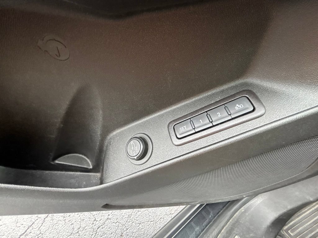 Used 2020 Chevrolet Equinox Premier AWD/4WD image 17