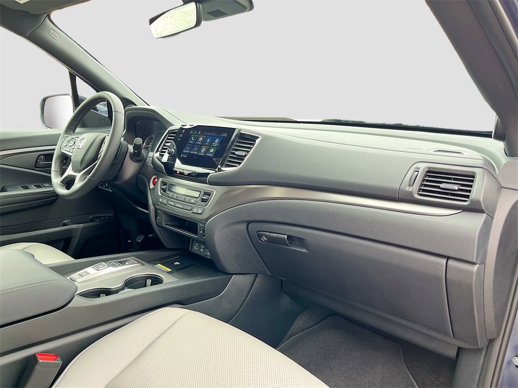 Used 2025 Honda Passport EX-L image 29