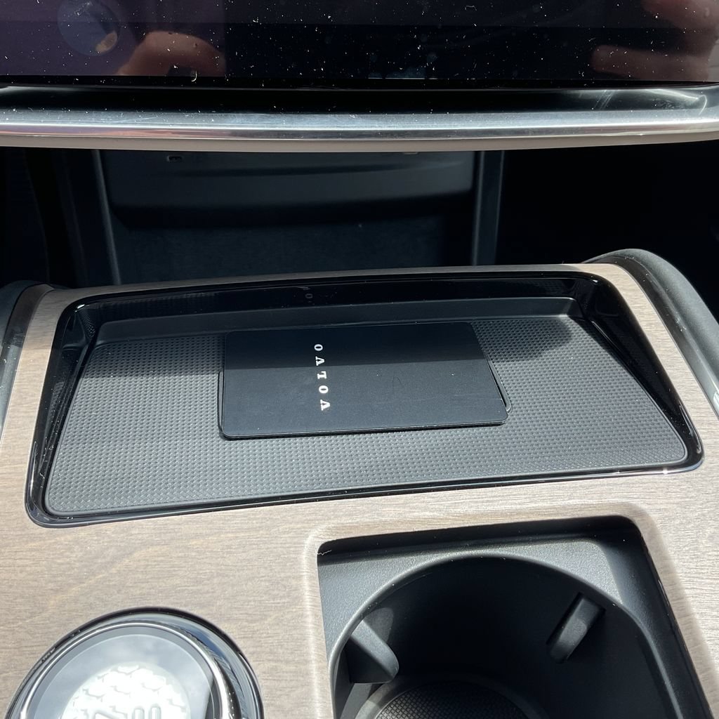 New 2026 Volvo EX90 Plus RWD image 30