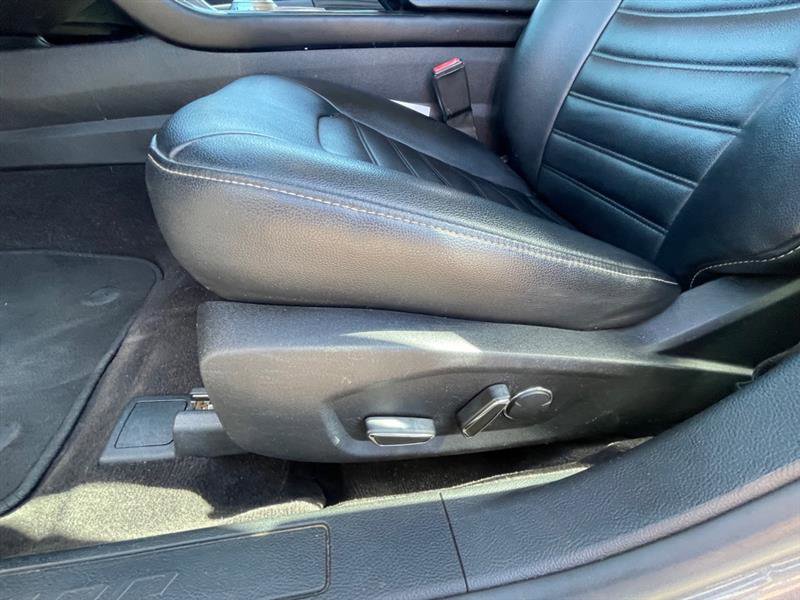 Used 2019 Ford Fusion SEL image 22