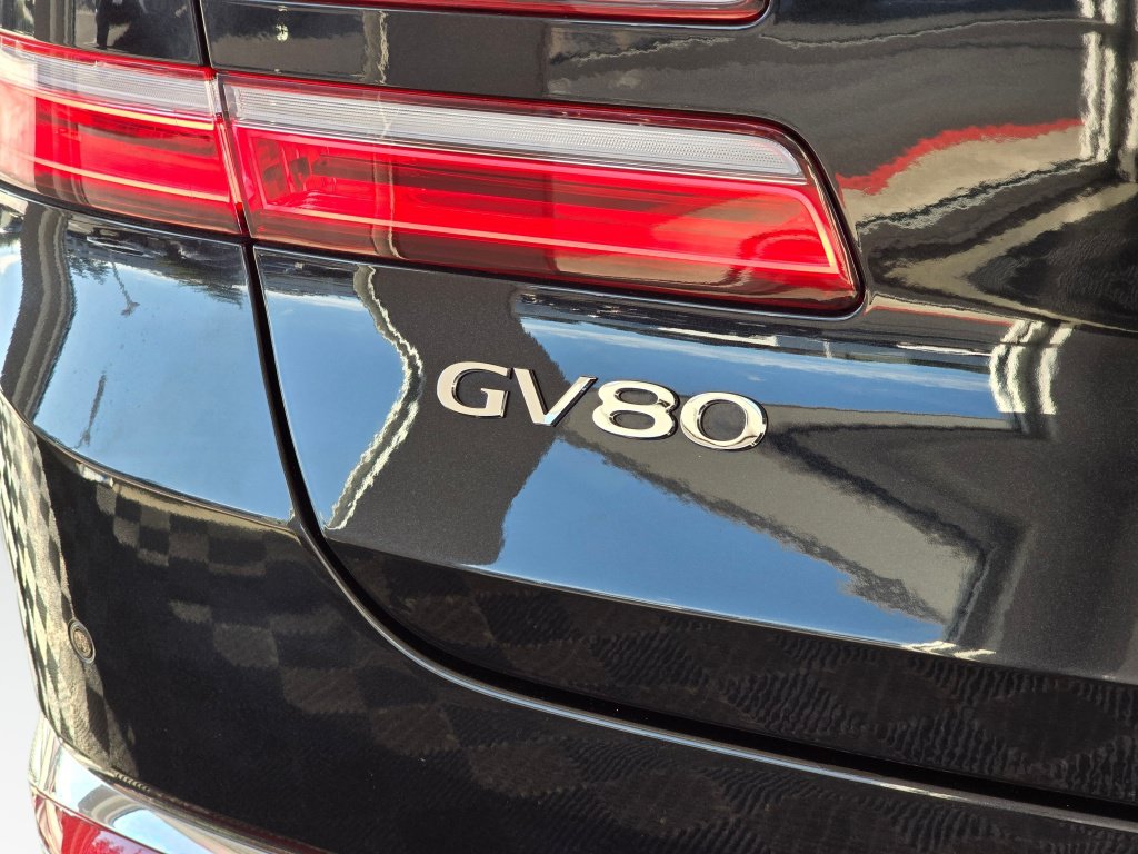Used 2025 Genesis GV80 2.5T Standard AWD/4WD image 14