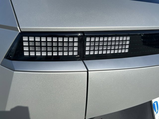 New 2023 Hyundai Ioniq 5 SEL image 17