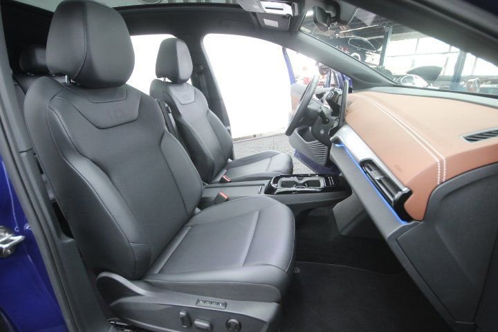 Used 2021 Volkswagen ID.4 Pro S image 18