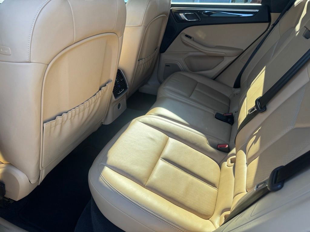 Used 2017 Porsche Macan S image 38