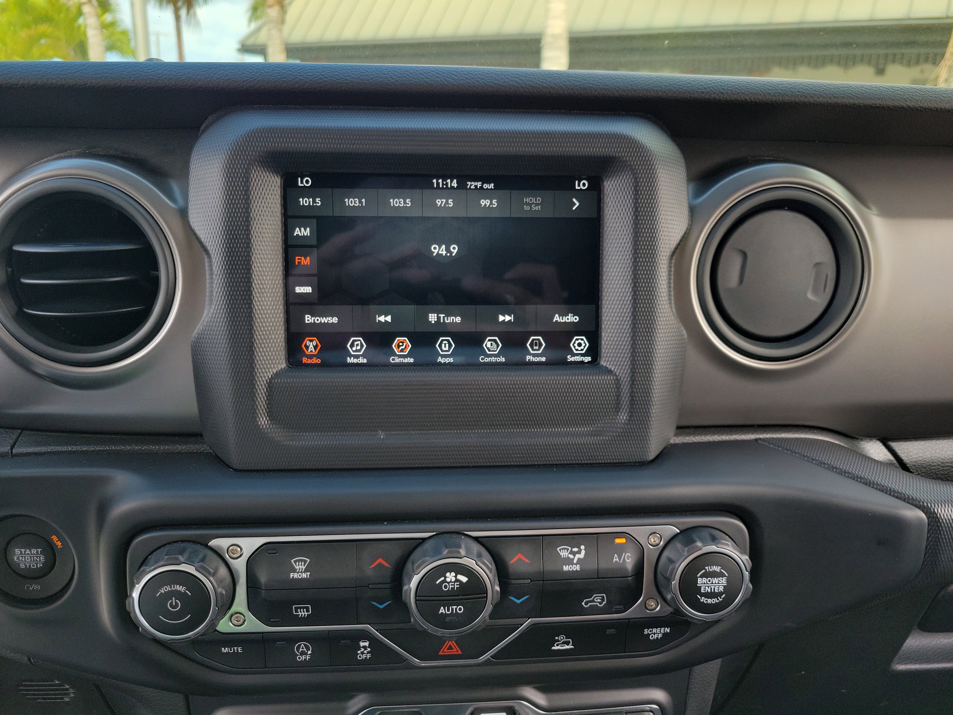 Used 2021 Jeep Gladiator Sport image 22