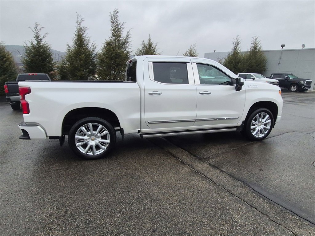 Used 2024 Chevrolet Silverado 1500 High Country image 16