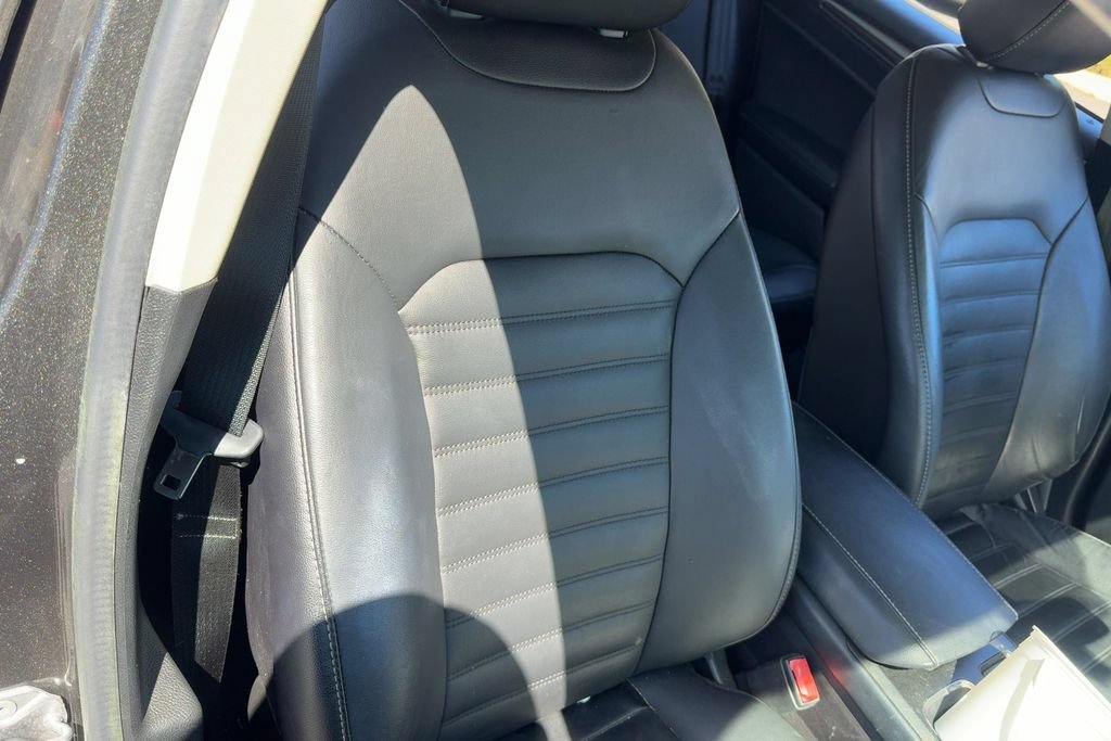 Used 2017 Ford Fusion Energi SE FWD image 15
