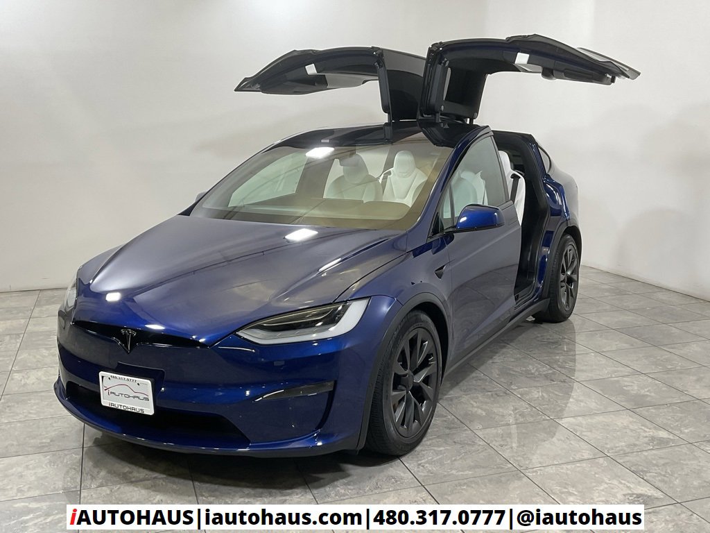 Used 2023 Tesla Model X Plaid image 3