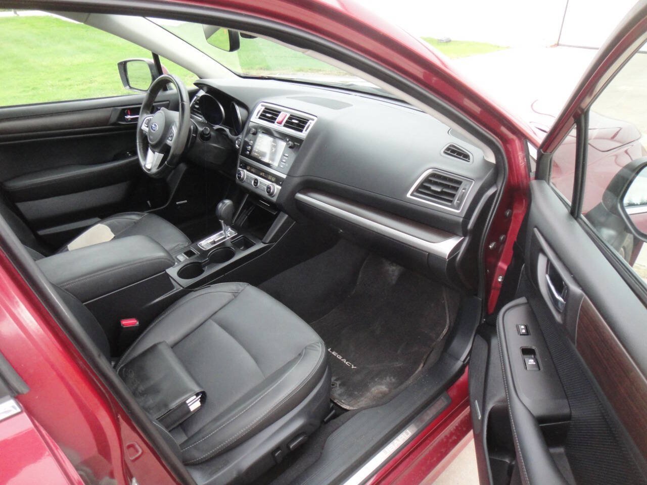 Used 2017 Subaru Legacy 2.5i Limited AWD/4WD image 9