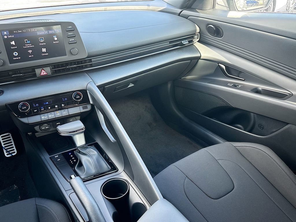 New 2026 Hyundai Elantra Sport image 21