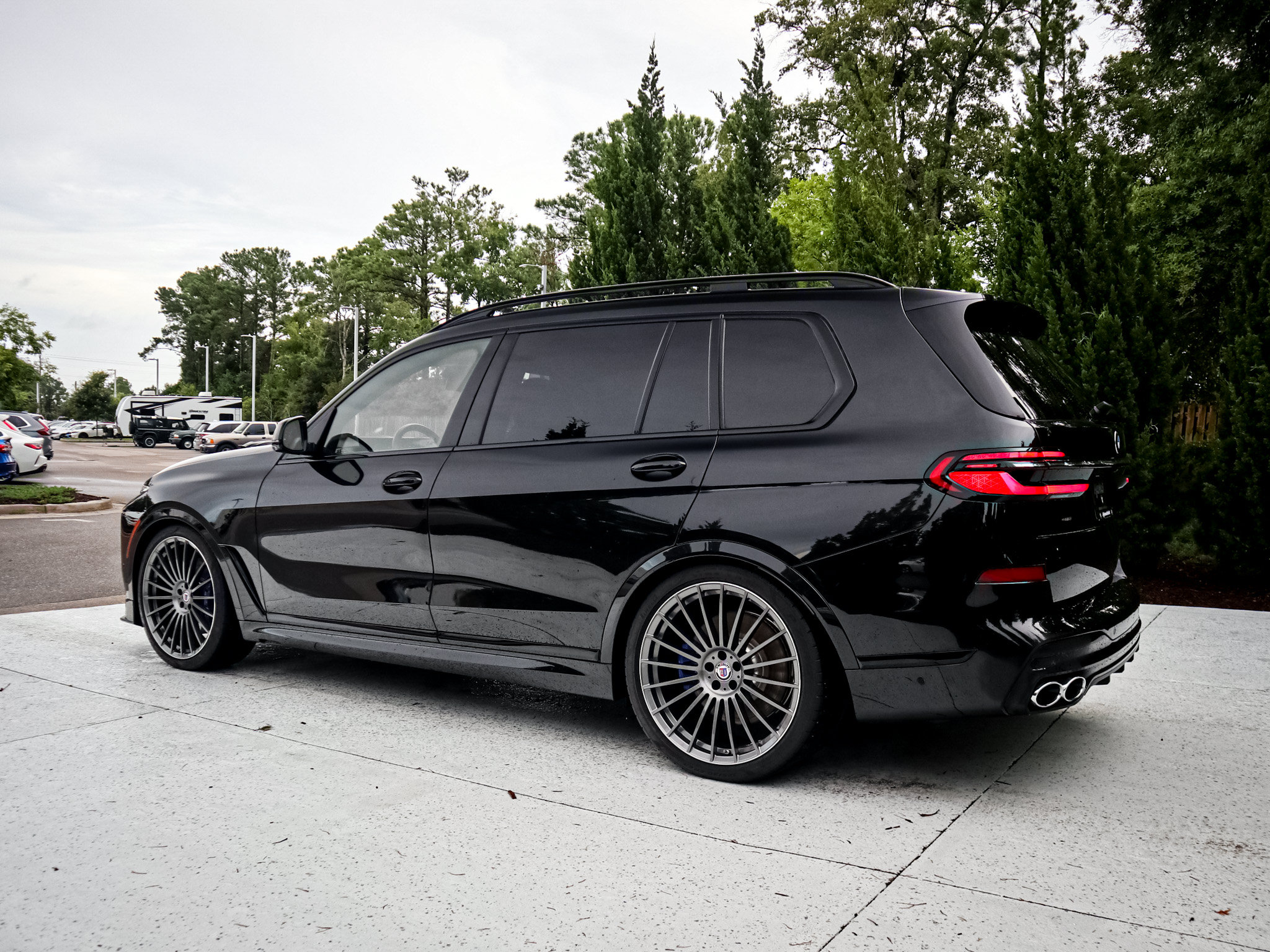 Used 2025 BMW ALPINA XB7 AWD/4WD image 7