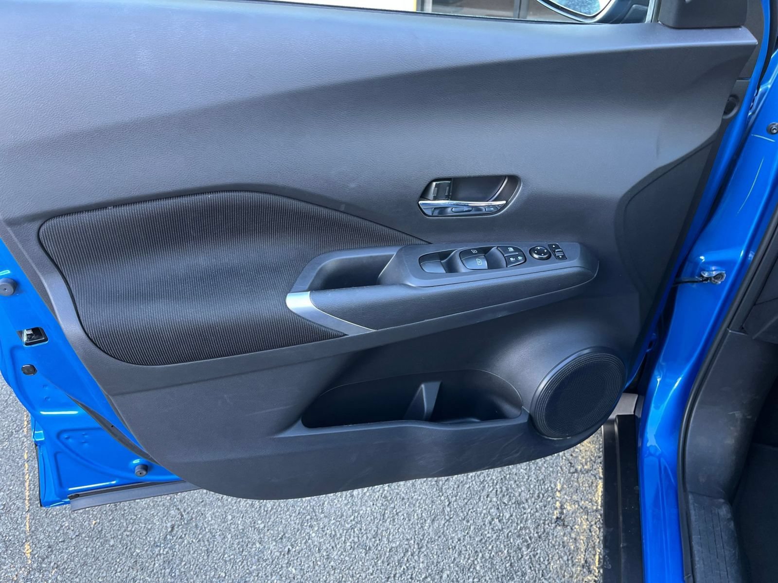 Used 2024 Nissan Kicks SV FWD image 18