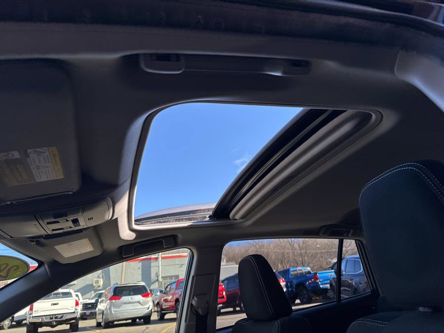 Used 2017 Toyota RAV4 XLE w/ All Weather Liner Package AWD/4WD image 30