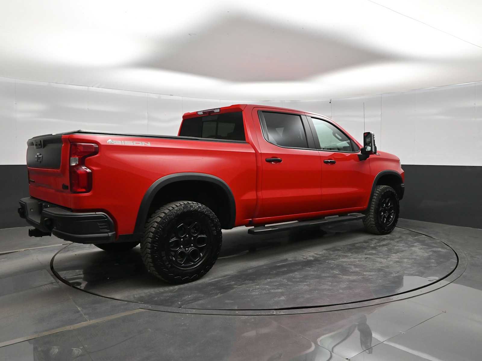 Used 2024 Chevrolet Silverado 1500 ZR2 w/ ZR2 Bison Edition AWD/4WD image 7