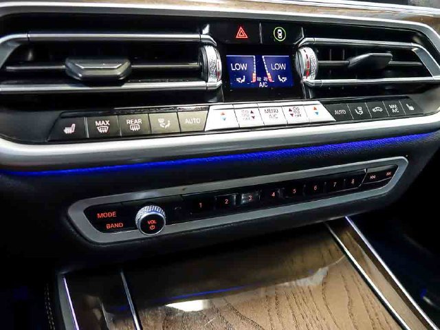 Used 2023 BMW X5 xDrive40i w/ Premium Package AWD/4WD image 40