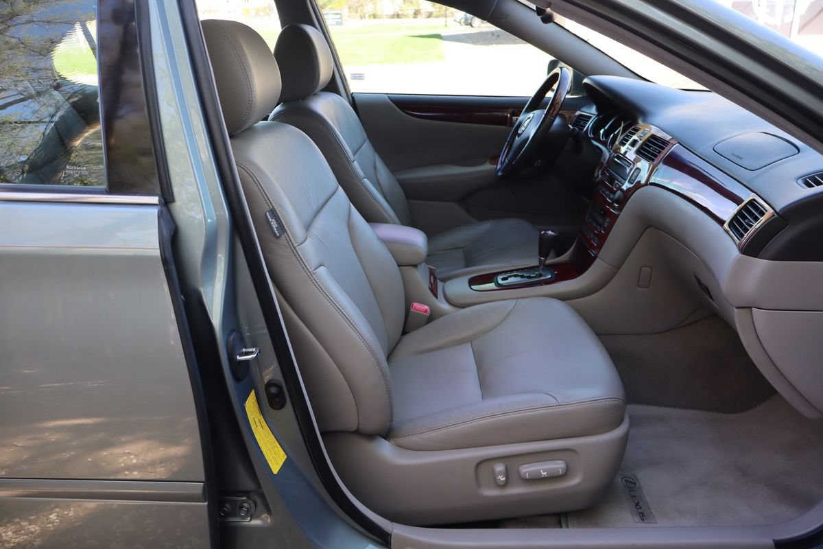 Used 2004 Lexus ES 330 image 22