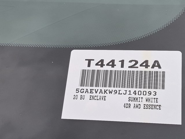 Used 2020 Buick Enclave Essence w/ LPO, Floor Liner Package AWD/4WD image 18