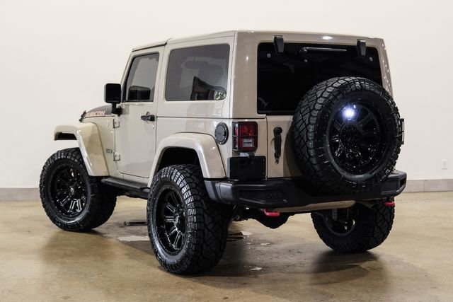 Used 2017 Jeep Wrangler Rubicon AWD/4WD image 7