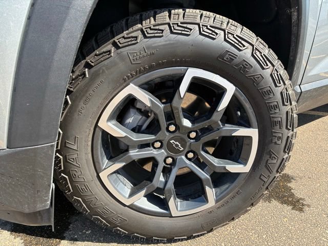 Used 2026 Chevrolet Equinox ACTIV AWD/4WD image 9