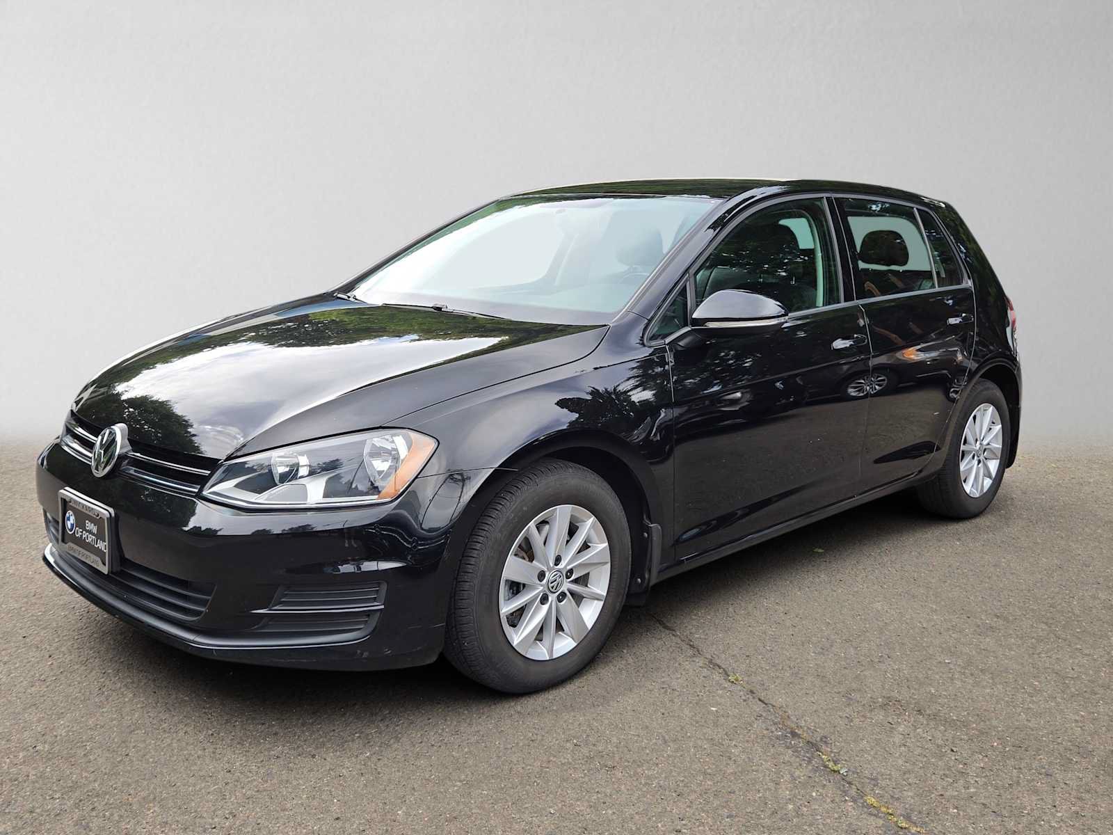 Used 2015 Volkswagen Golf S FWD image 7