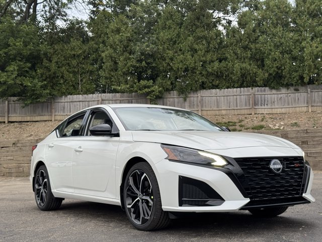 New 2026 Nissan Altima 2.5 SR FWD image 21