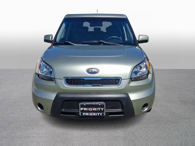 Used 2010 Kia Soul + w/ Audio Pkg image 2