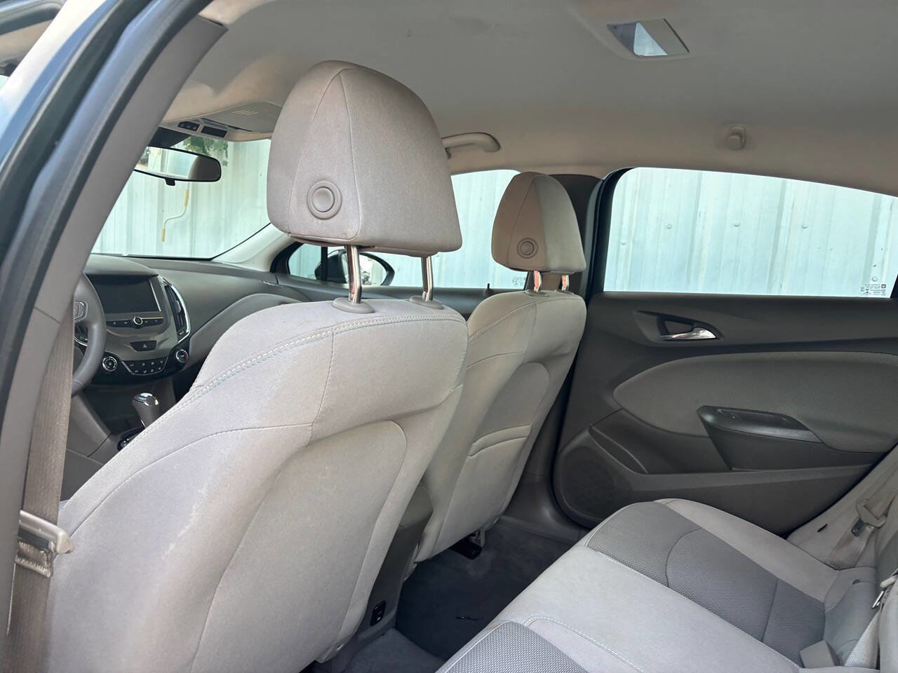 Used 2018 Chevrolet Cruze LT image 18