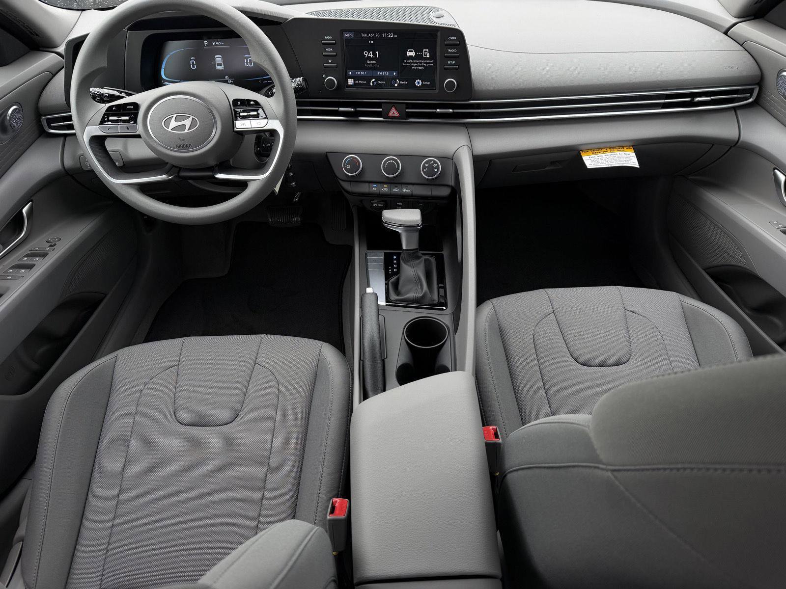 New 2026 Hyundai Elantra SE FWD image 7