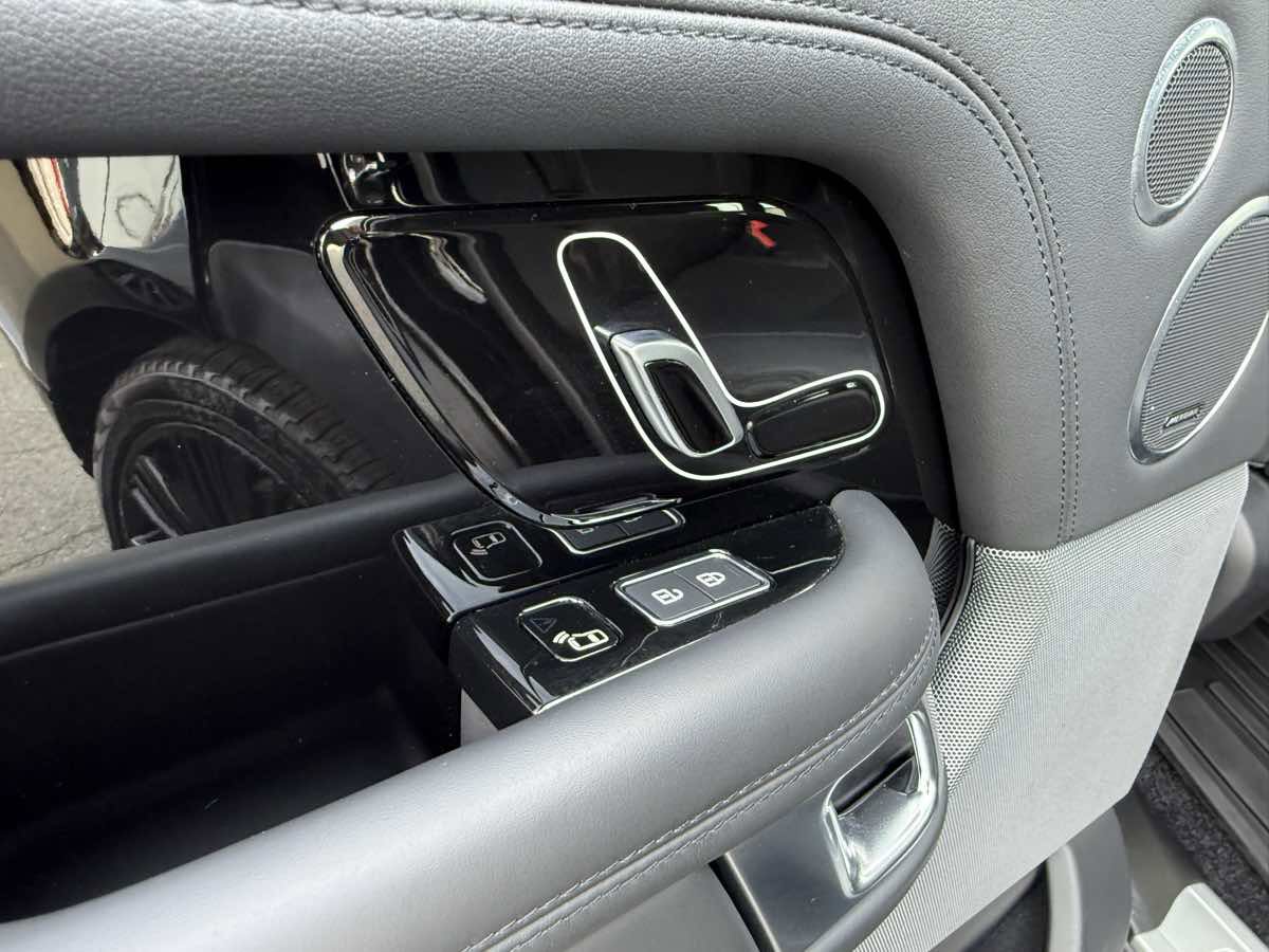 Used 2021 Land Rover Range Rover Westminster Edition image 30
