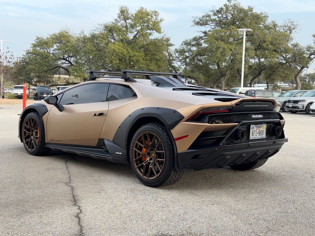 Used 2024 Lamborghini Huracan Sterrato image 6