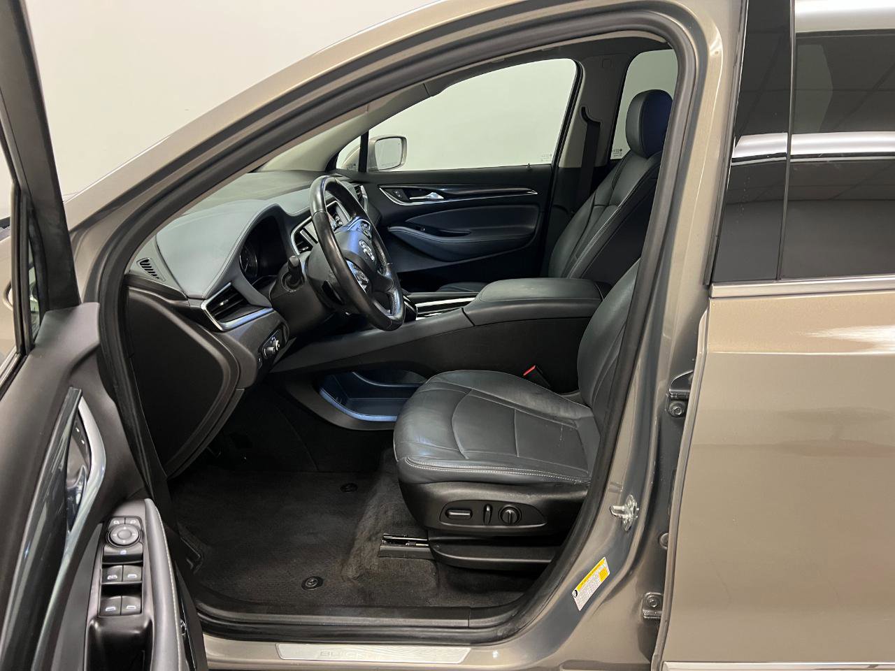 Used 2019 Buick Enclave Essence FWD image 22