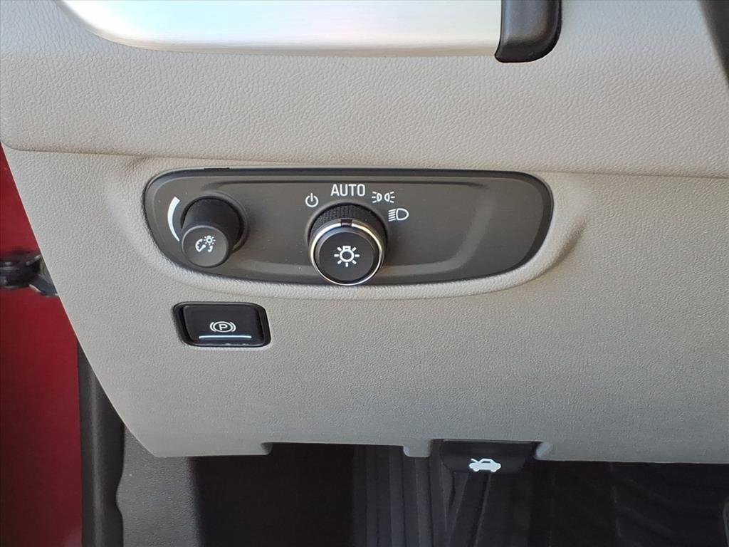 Used 2018 GMC Terrain SLE w/ Driver Convenience Package image 20