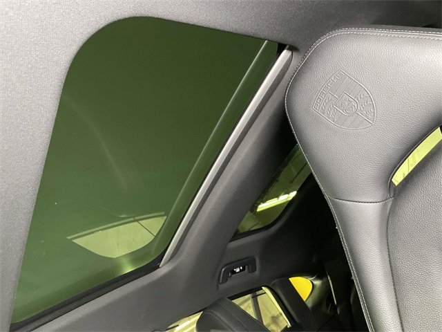 Used 2023 Porsche Panamera 4 Platinum Edition image 18