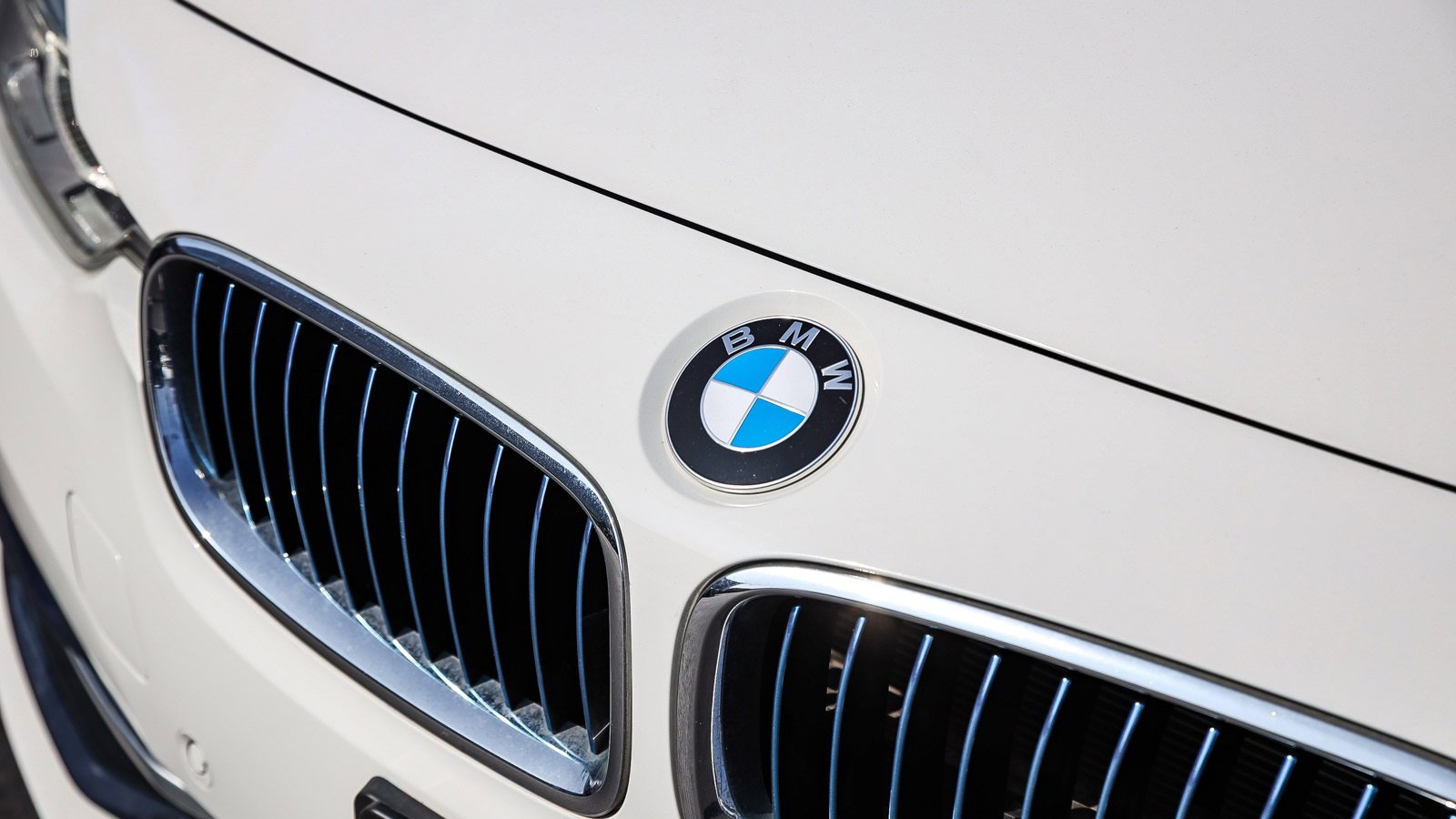 Used 2018 BMW 330e image 3